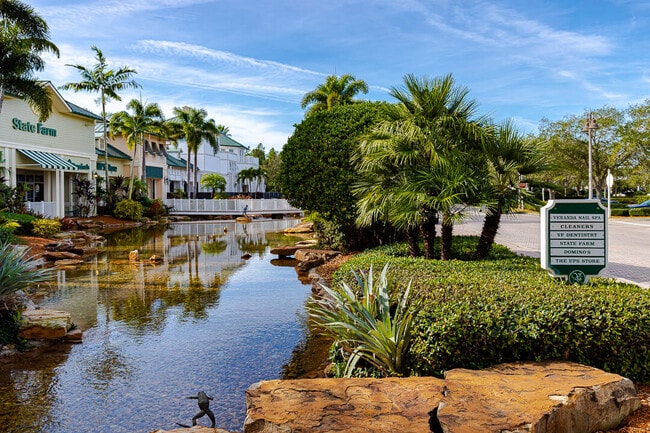 Building Photo - 758 SE Courances Dr