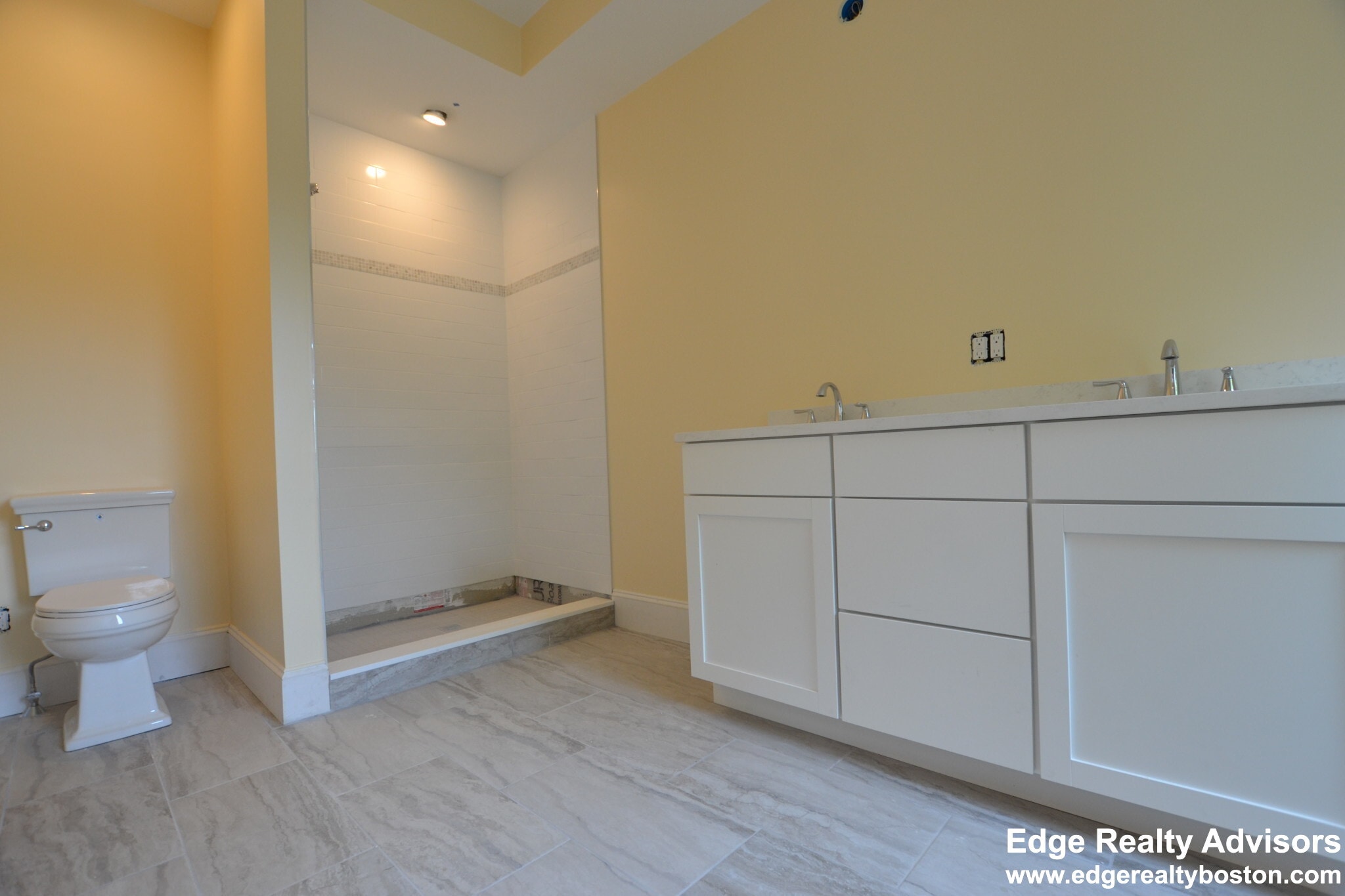 Building Photo - 118 Tremont St