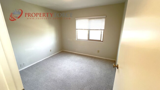 Building Photo - 116 Madrone Ave