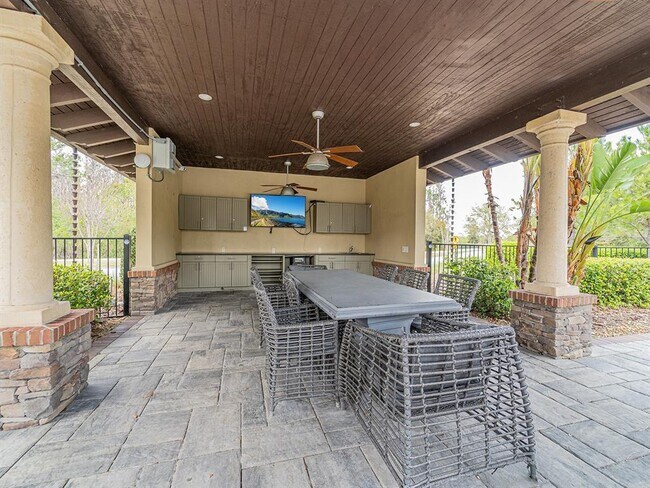 Building Photo - 28923 Lucero Ln
