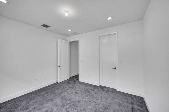 Building Photo - 13080 Feathering Wy