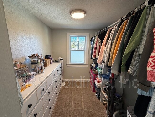 Building Photo - 1088 Norview Ave