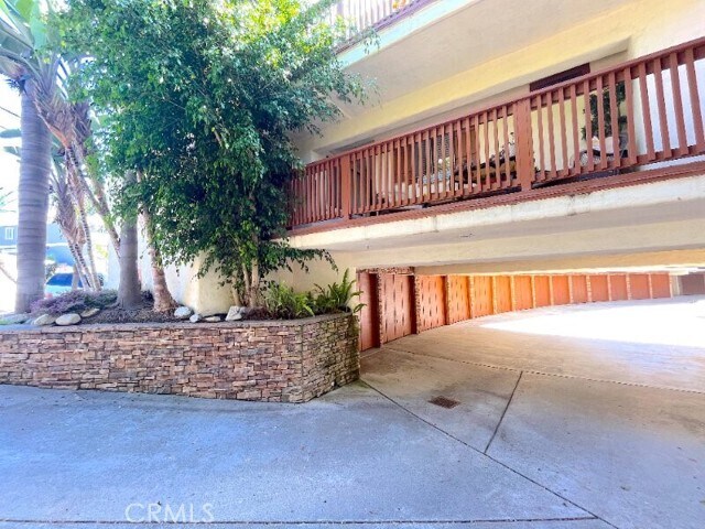 Building Photo - 248 W Avenida Palizada