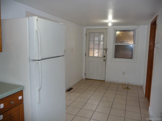 Building Photo - 18 Kelly Hill Rd