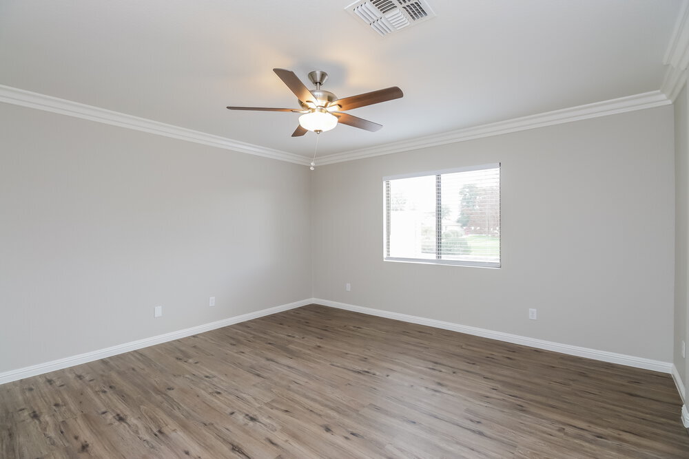 Building Photo - 878 E Pollino St