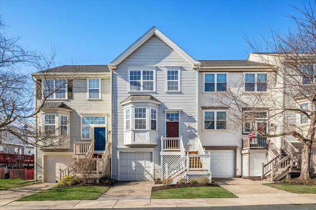 Building Photo - 113 Frazer Dr