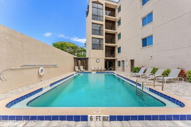 Building Photo - 430 Johnson Ave