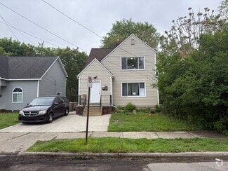 Building Photo - 31 N Shirley St