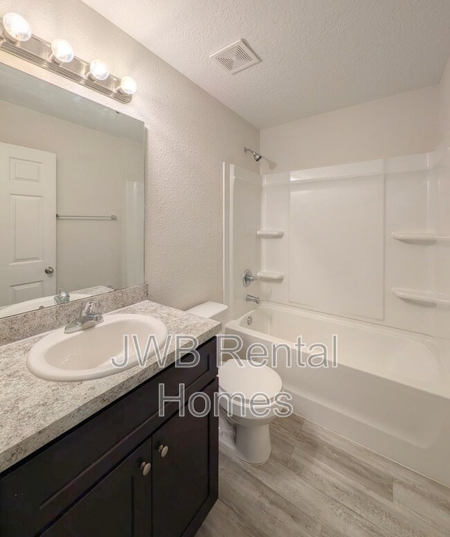 Building Photo - 1016 Spearing St