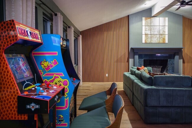 Building Photo - 6605 Countess Adria St