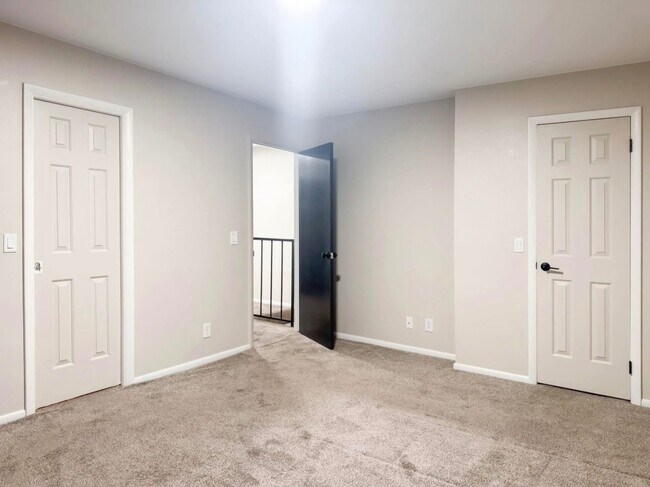 Building Photo - 525 S 1100 E