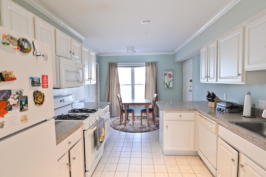 Primary Photo - 20 Cameron St