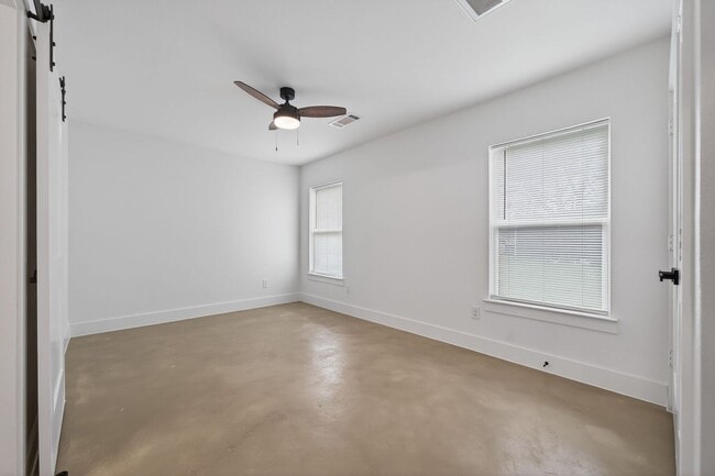 Building Photo - Brand-New Duplex Living in the Heart of Greenville – Modern Finishes & Private Driveways