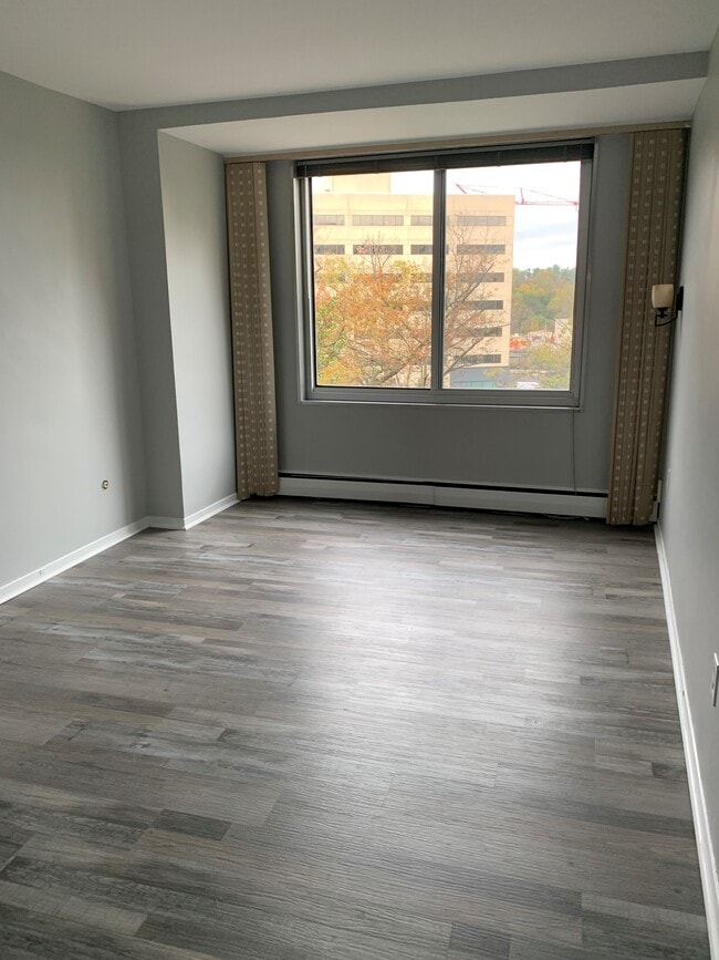 Building Photo - 191 Presidential Blvd