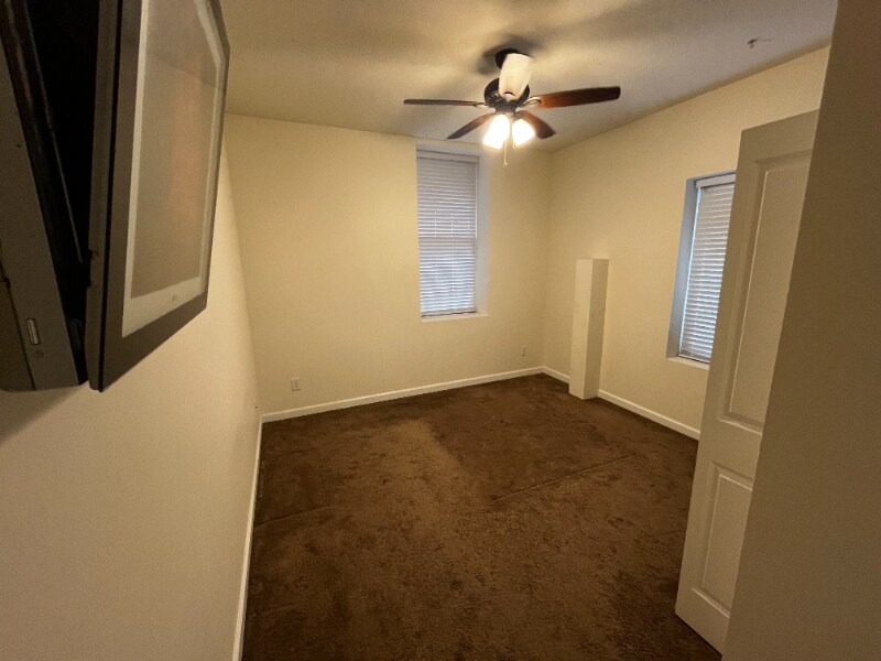 Building Photo - 99 Pine St