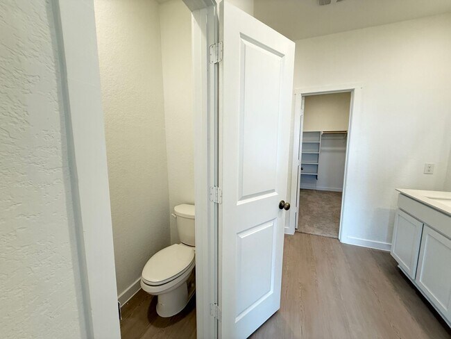 Building Photo - Brand New Lennar Home | 4 Bed | 3.5 Bath |...