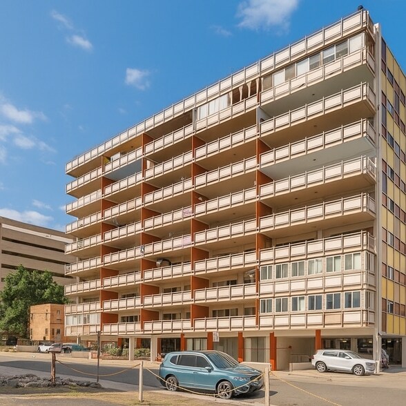 Building Photo - 1121 Albion St