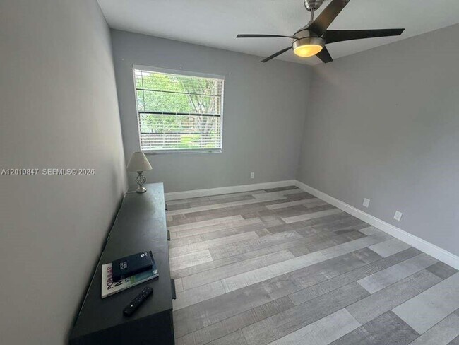 Building Photo - 17722 NW 63rd Ct