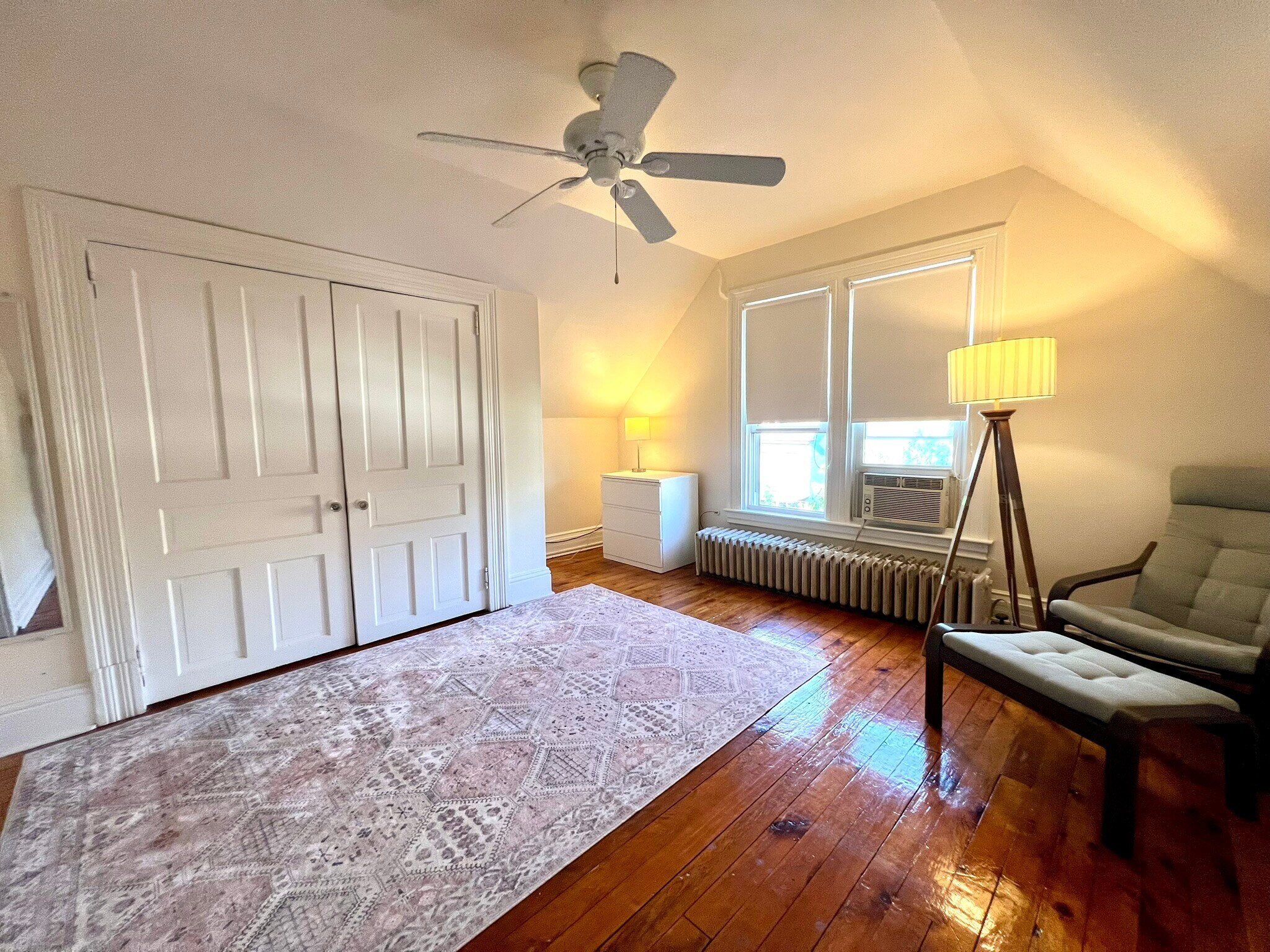 2nd Bedroom - 364 Lehigh Ave