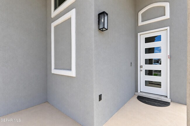 Building Photo - 13420 Highworth Dr