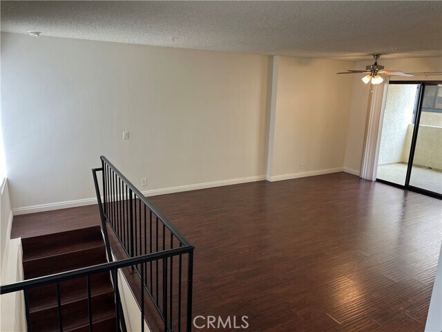 Building Photo - 711 W Duarte Rd