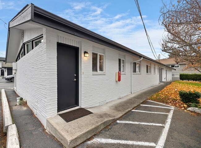 Interior Photo - Manhattan Apartments - Normandy Park