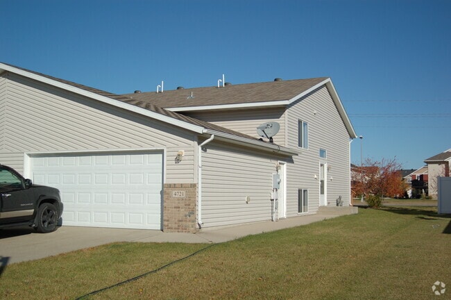Building Photo - 4721 Townsite Pl S