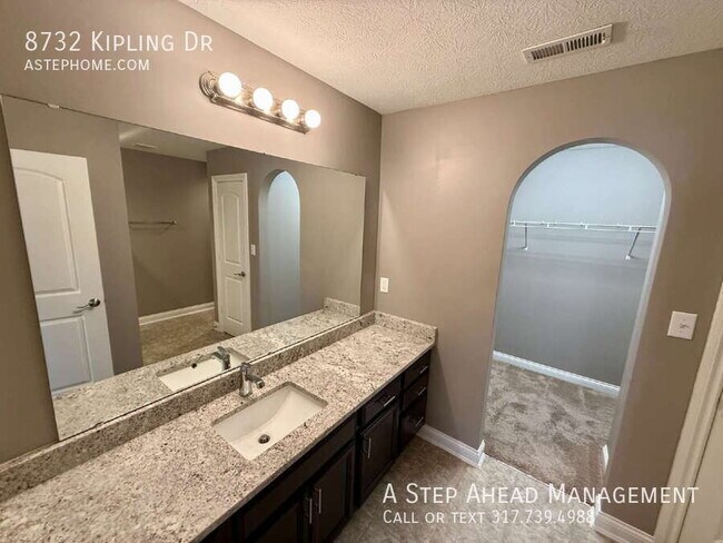 Building Photo - 8732 Kipling Dr