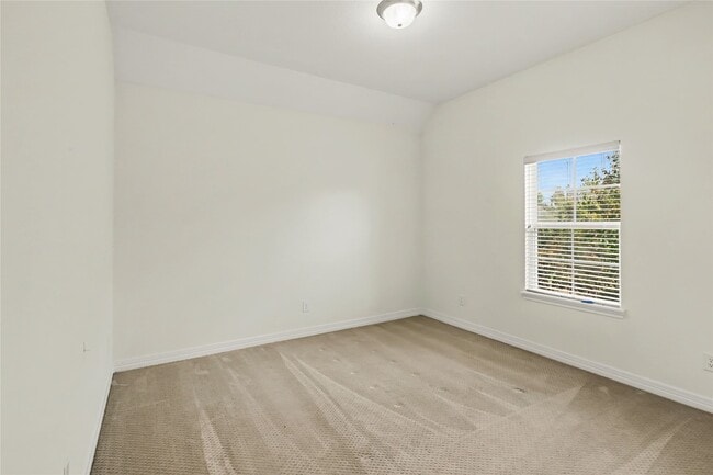 Building Photo - 10467 Lake Palmetto Dr
