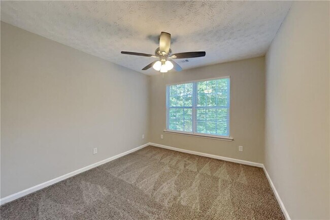 Building Photo - 1662 Maple Trace Ct
