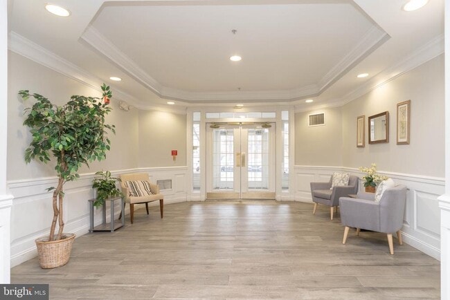 Building Photo - 8183 Carnegie Hall Ct