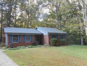 Building Photo - Pfafftown - Salem West!