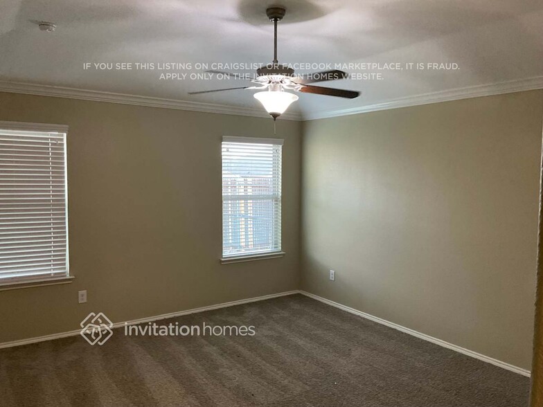 Building Photo - 517 Saguaro Dr