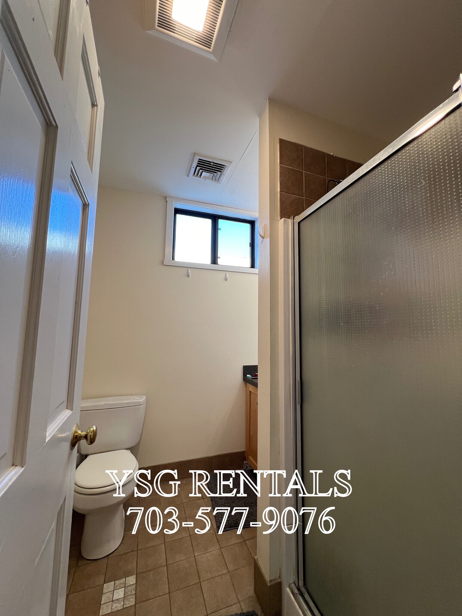 Building Photo - 9 Sunset St