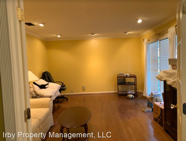 Building Photo - 4 br, 3 bath House - 730 Oak Hill Ct