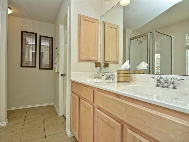 Building Photo - 4100 Whitecrest Cove