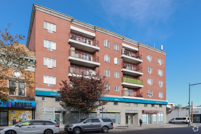 Building Photo - The Alexander Court Condominium