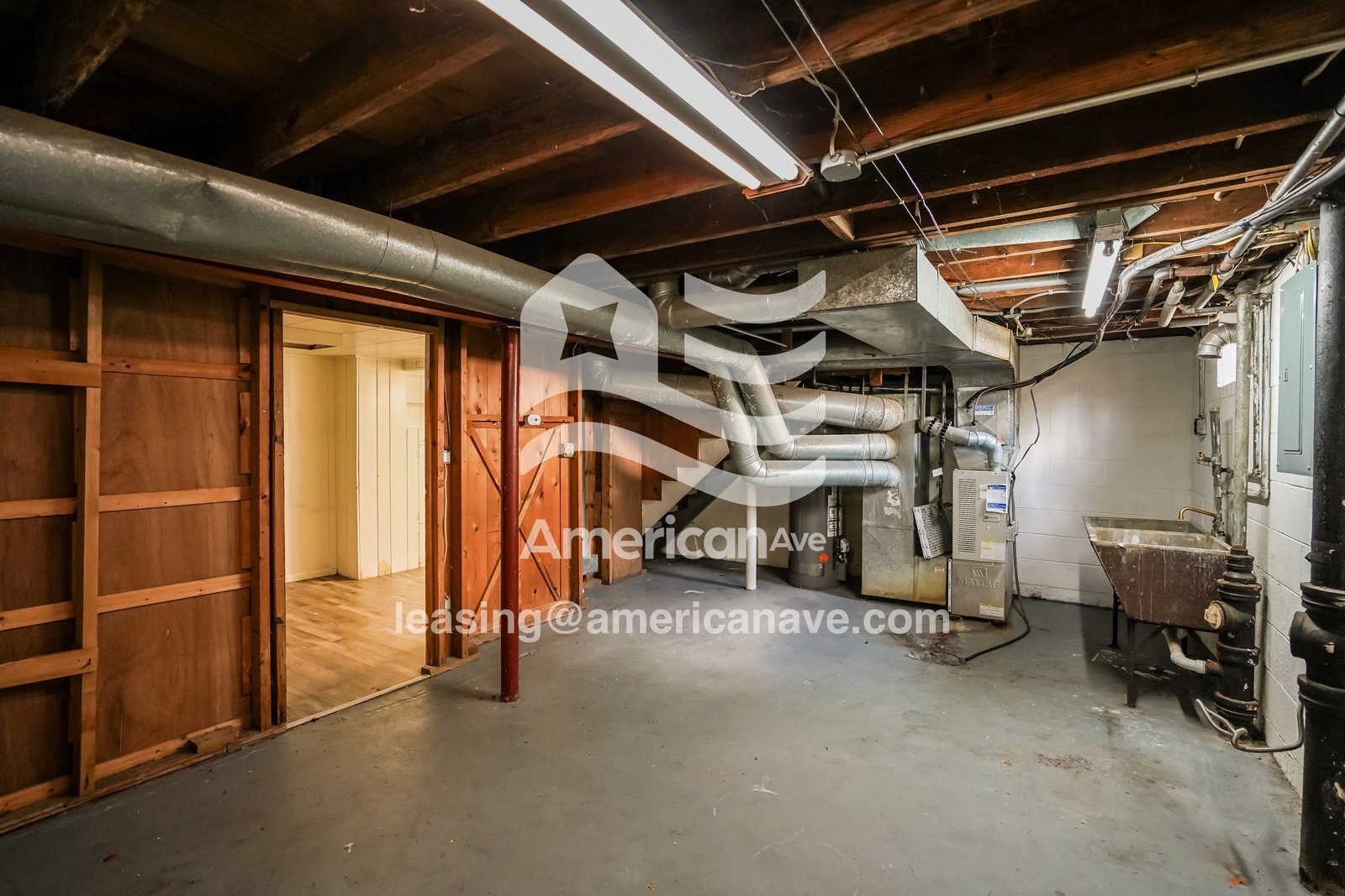 Building Photo - 2408 Webster St