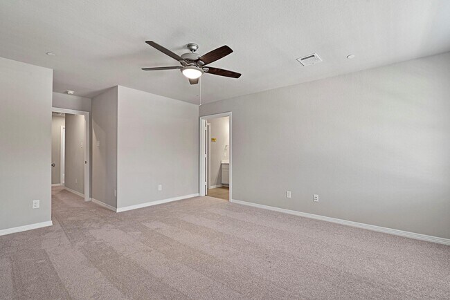 Building Photo - 2852 Baneberry Ln