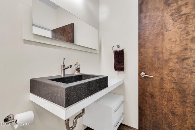 Building Photo - 300 Cookman Ave