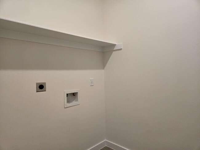 Building Photo - 1610 Coba Dr