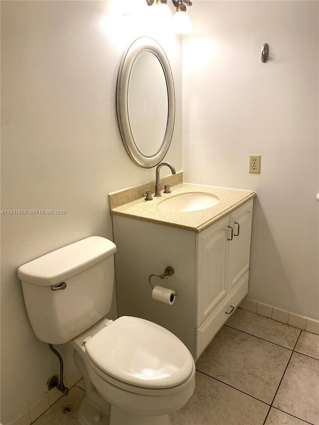 Building Photo - 2322 S Cypress Bend Dr