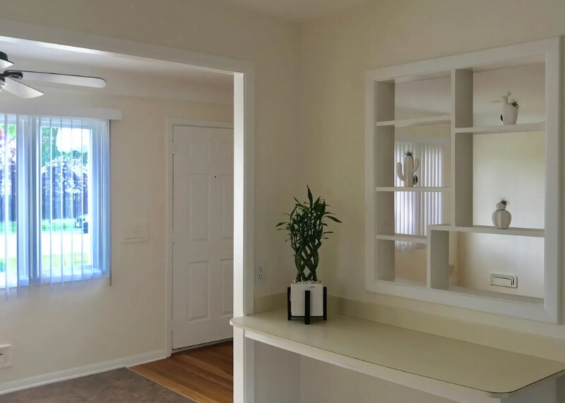 Building Photo - 5535 W 54th St