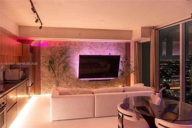 Building Photo - 1040 Biscayne Blvd