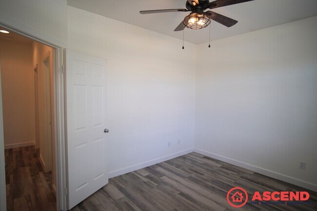 Building Photo - Beautiful Home Located in Rosedale with So...