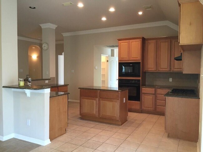 Building Photo - 1702 Buttercup Creek Blvd