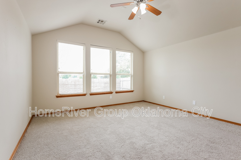 Building Photo - 2512 NW 179th Ct