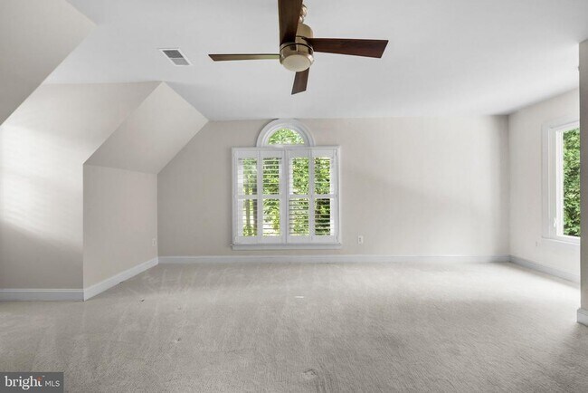 Building Photo - 1256 New Bedford Ln
