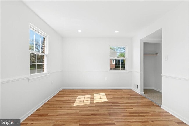 Building Photo - 239 Nottoway St SE