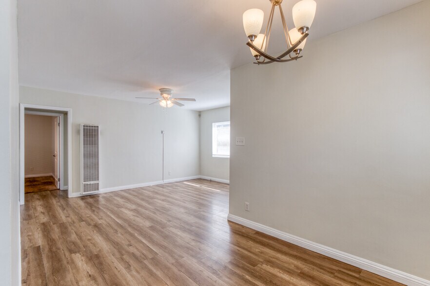 Building Photo - 1734 Eudora Ave